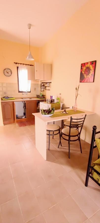 Apartments Karpetis A Green Paradise Psakoudia Bagian luar foto