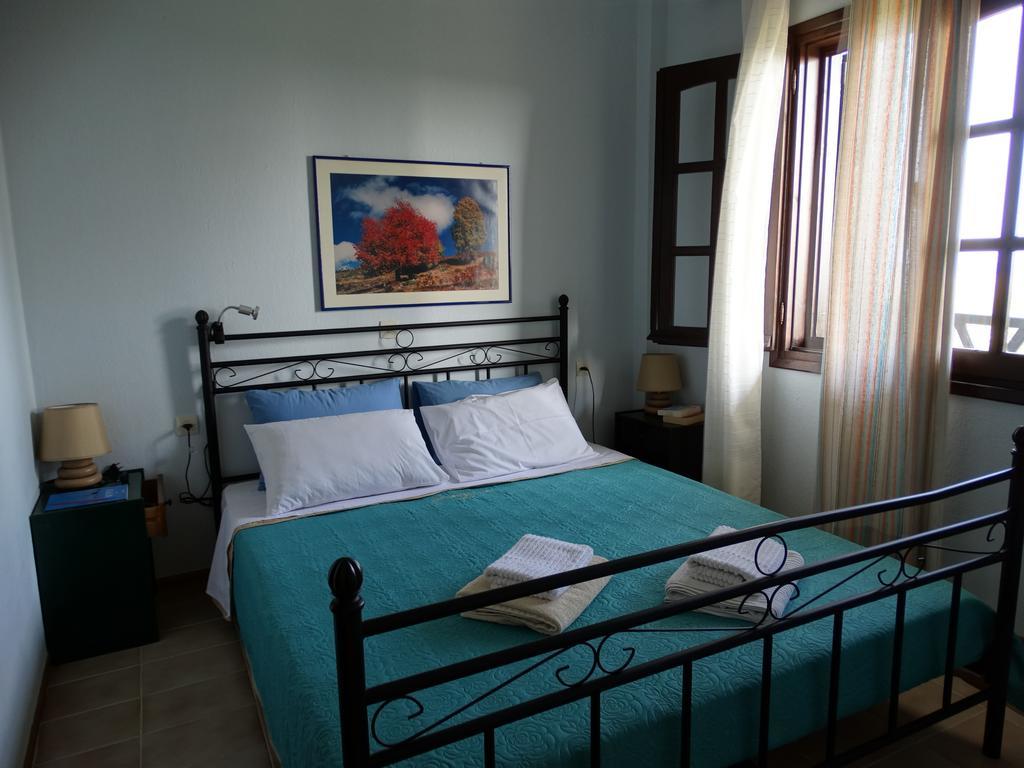 Apartments Karpetis A Green Paradise Psakoudia Bagian luar foto